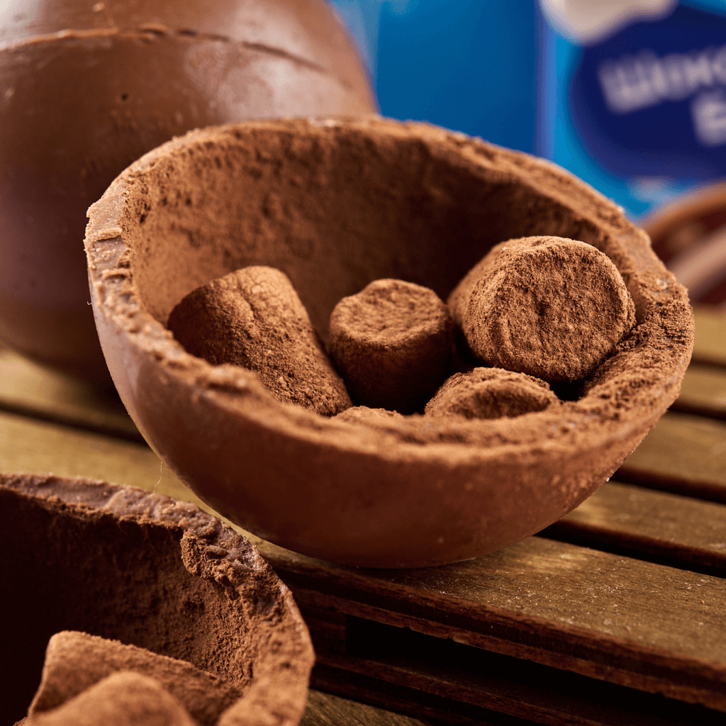 Chocolate bombs with marshmallows